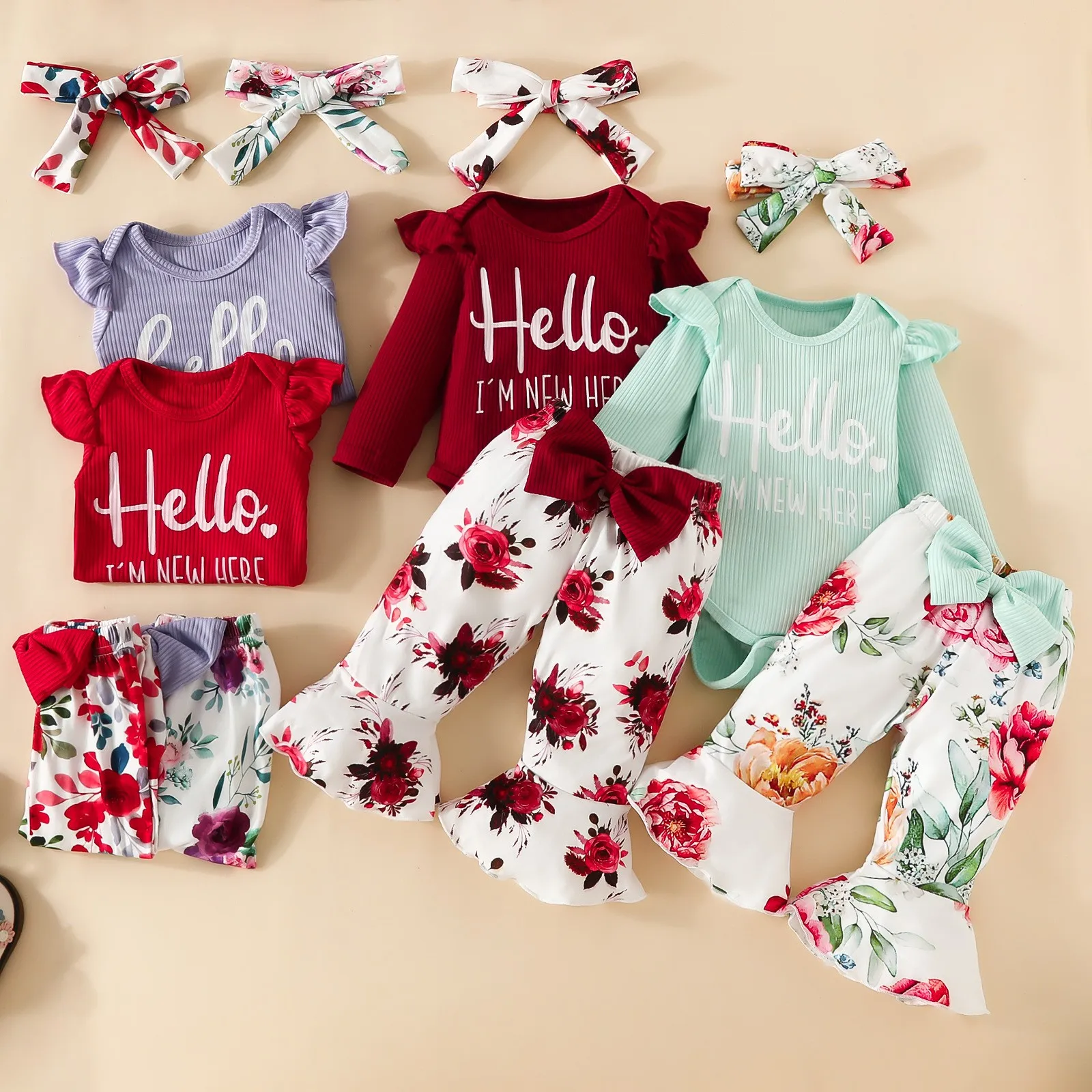 2023 autumn baby sweet long-sleeved letter romper flower flared pants suit baby small flying sleeve top trousers headband
2023 autumn baby sweet long-sleeved letter romper flower flared pants suit baby small flying sleeve top trousers headband