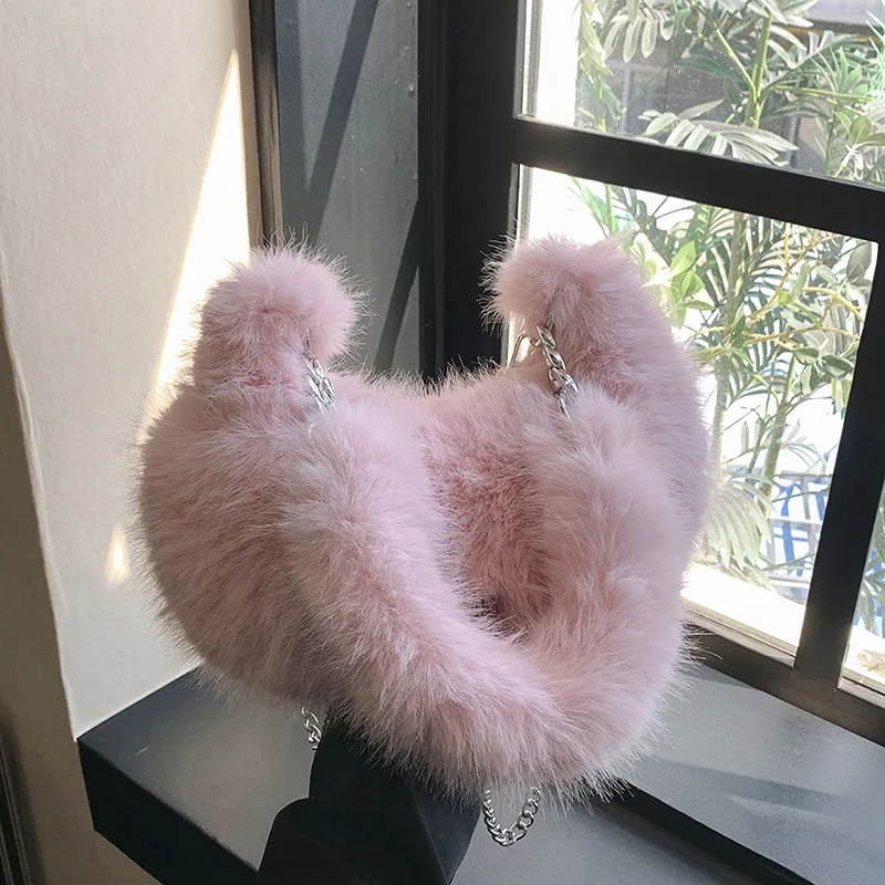 2023 New Plush Plush Pouch for Women's Fashion Versatile Popular Design Chain Crossbody Bag Solid Color Light Luxury Plush Bag
2023 New Plush Plush Pouch for Women's Fashion Versatile Popular Design Chain Crossbody Bag Solid Color Light Luxury Plush Bag
