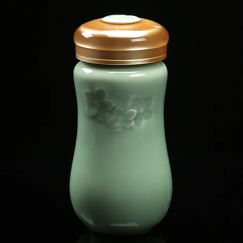 Jia Zhan Kiln Guanfu Master Cup Longquan Celadon Office Cup Vacuum Cup Ceramic Strainer Tea Cup Miles Peach Blossom
Jia Zhan Kiln Guanfu Master Cup Longquan Celadon Office Cup Vacuum Cup Ceramic Strainer Tea Cup Miles Peach Blossom