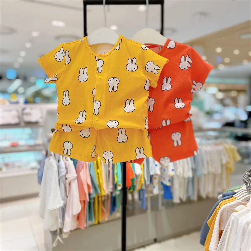 Summer Boy Girl Baby Cute Rabbit Short Sleeve Shirt Suit Children Cartoon Print Tops+Shorts 2pcs Kid Cotton Fashion Blouse Suit
Summer Boy Girl Baby Cute Rabbit Short Sleeve Shirt Suit Children Cartoon Print Tops+Shorts 2pcs Kid Cotton Fashion Blouse Suit