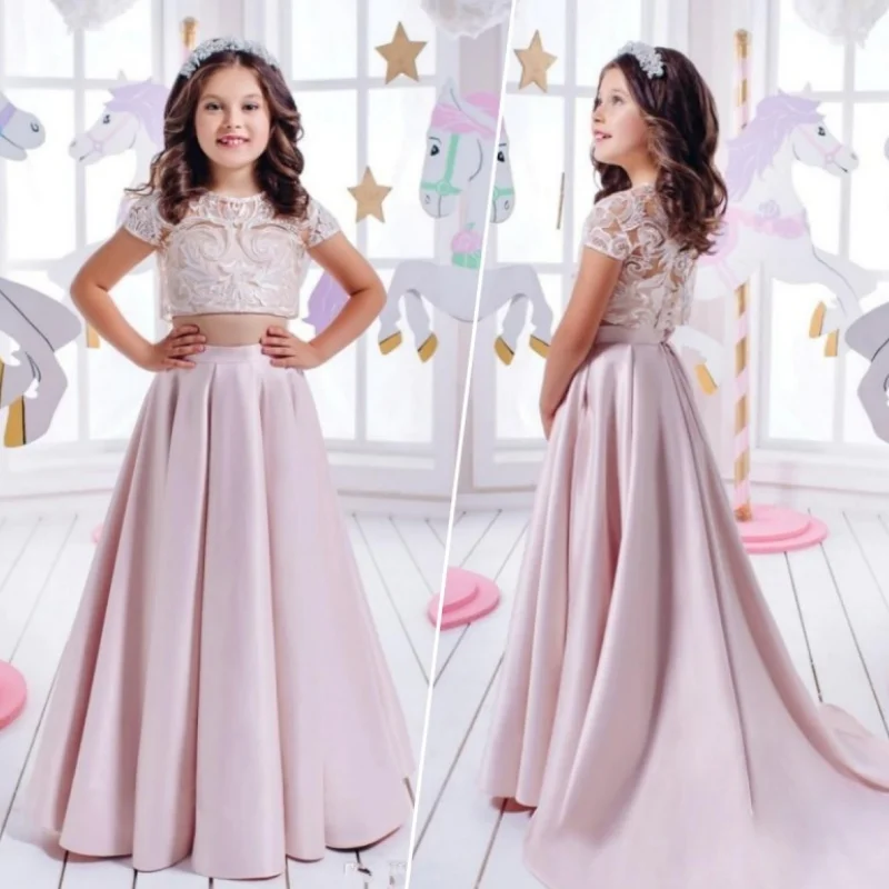 Pink Flower Girl Dresses Satin Appliques With Tailing Short Sleeve For Wedding Birthday Party Evening Princess Gowns
Pink Flower Girl Dresses Satin Appliques With Tailing Short Sleeve For Wedding Birthday Party Evening Princess Gowns