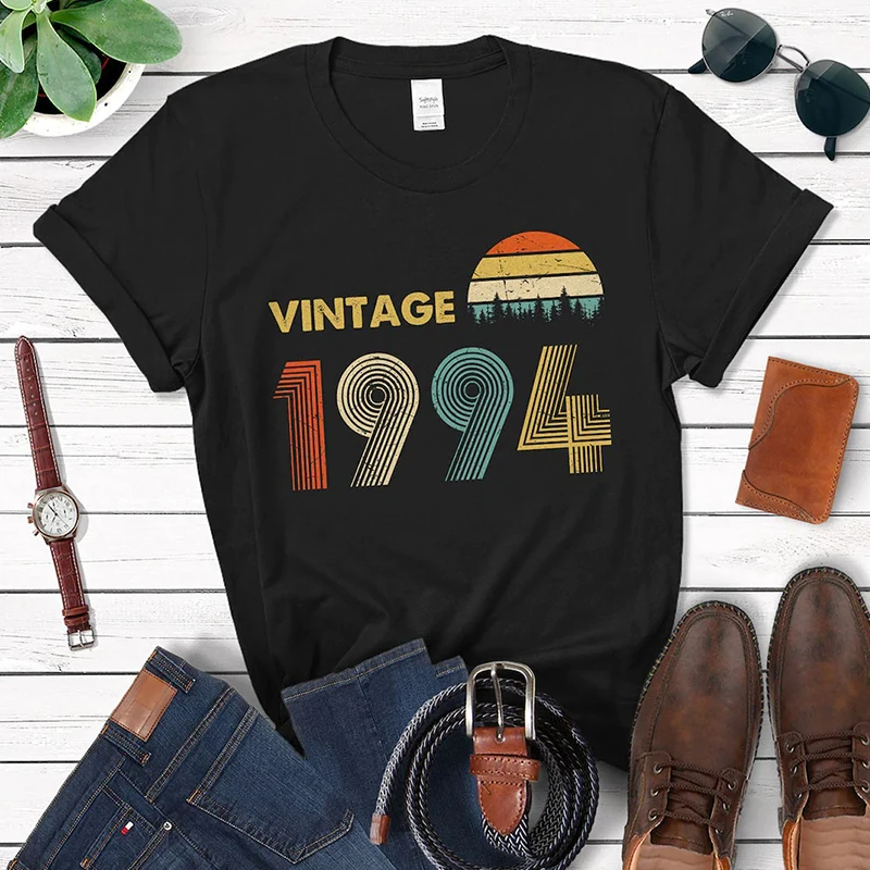 Vintage 1994 Women T Shirt 29th Birthday Gift Idea for 29 Years Old Dad Grandpa Mom Grandma Unisex 90s Retro Classic Tshirt
Vintage 1994 Women T Shirt 29th Birthday Gift Idea for 29 Years Old Dad Grandpa Mom Grandma Unisex 90s Retro Classic Tshirt