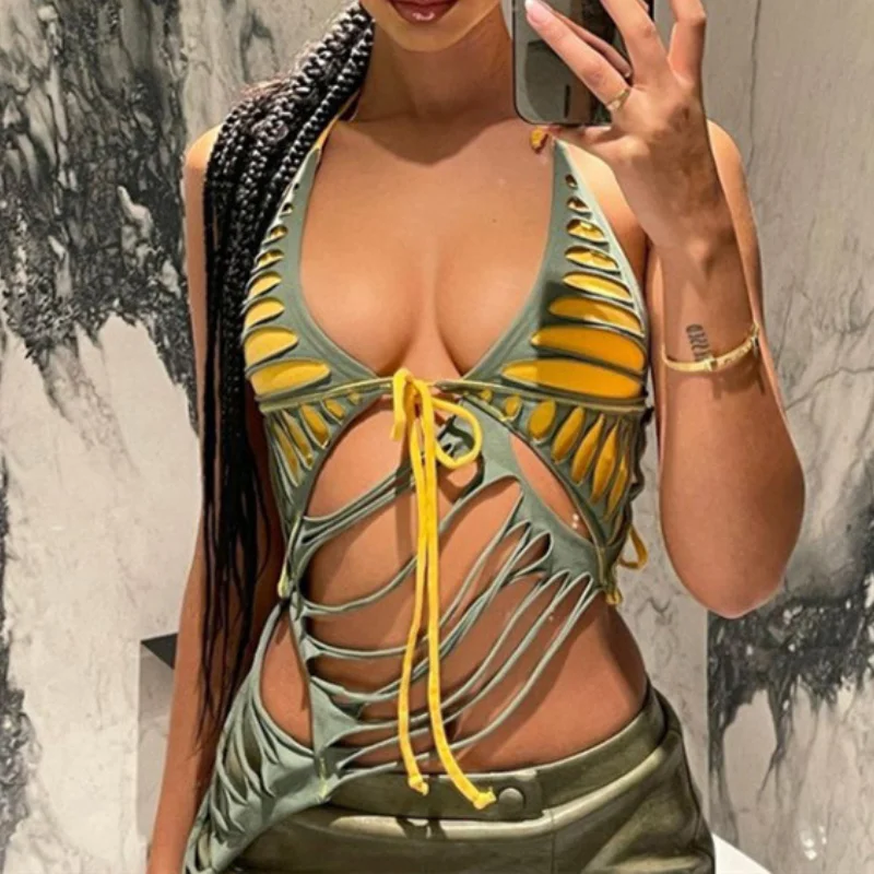 Fashion Sexy Women's Top 2023 Spring and Summer New Open Back Sleeveless Halter Slim Fit Gothic Hollow Out Women's T-Shirt
Fashion Sexy Women's Top 2023 Spring and Summer New Open Back Sleeveless Halter Slim Fit Gothic Hollow Out Women's T-Shirt