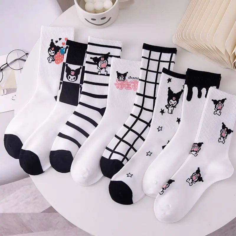 Новые осенние носки Kawaii Sanrioed Kuromi с героями мультфильмов, универсальные белые милые и милые носки для студенток, женские чулки
Новые осенние носки Kawaii Sanrioed Kuromi с героями мультфильмов, универсальные белые милые и милые носки для студенток, женские чулки