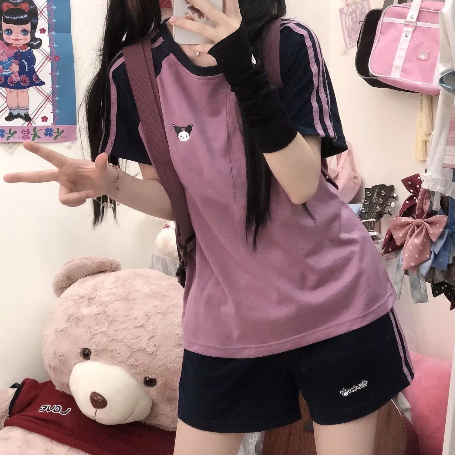 Original Kuromi Sportswear Cartoon Sanrio Japanese Gym Suit Casual Printed Loose Student All-Match Short-Sleeved Shorts Suit
Original Kuromi Sportswear Cartoon Sanrio Japanese Gym Suit Casual Printed Loose Student All-Match Short-Sleeved Shorts Suit