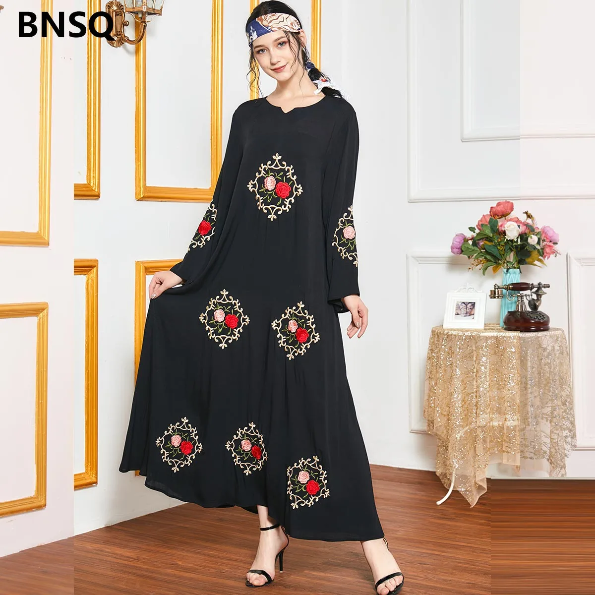 Spring Indie Folk Dress Holidays Embroidery Floral Dresses Vacation Muslim Women Long Sleeve Loose Casual Abaya Dress
Spring Indie Folk Dress Holidays Embroidery Floral Dresses Vacation Muslim Women Long Sleeve Loose Casual Abaya Dress