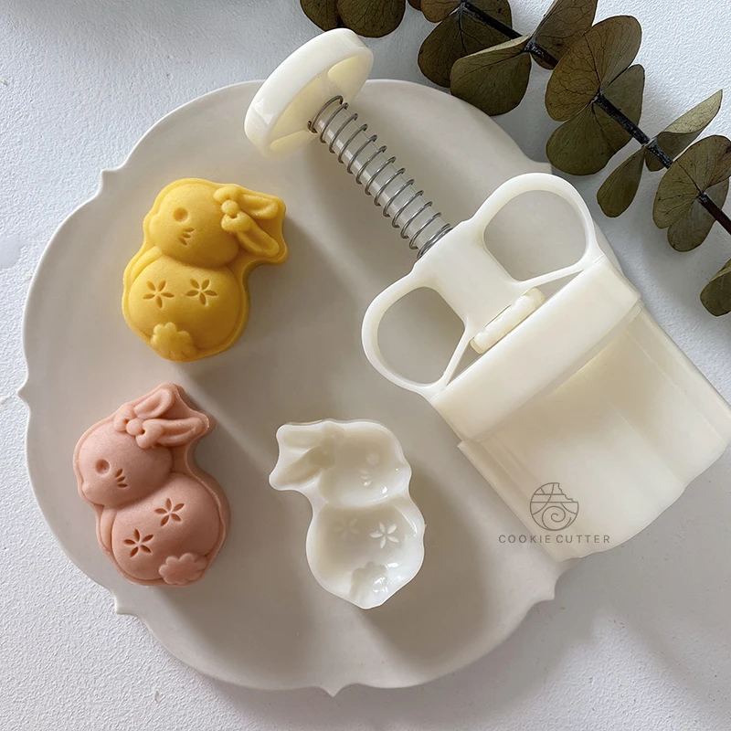50g 3D Bunny Pastry Mold Easter Rabbit Shape Mooncake Mold Home DIY Hand Press Plungers Pastry Reusable Dessert Deocration Tools
50g 3D Bunny Pastry Mold Easter Rabbit Shape Mooncake Mold Home DIY Hand Press Plungers Pastry Reusable Dessert Deocration Tools