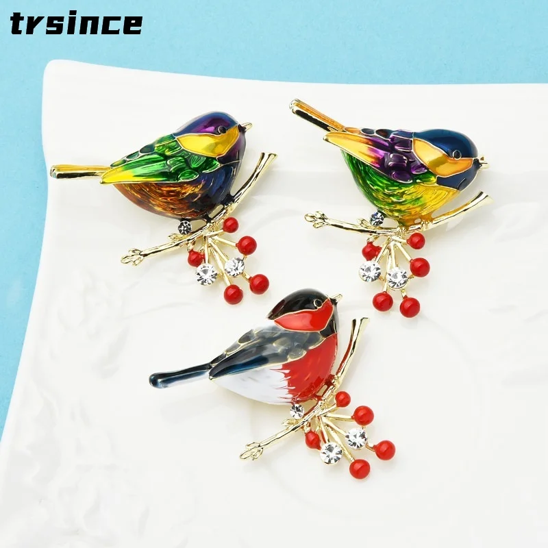 New Classic Multicolor Bird Brooch Pins Quality Enamel Animal Brooches New Year Designer Jewelry Gift
New Classic Multicolor Bird Brooch Pins Quality Enamel Animal Brooches New Year Designer Jewelry Gift