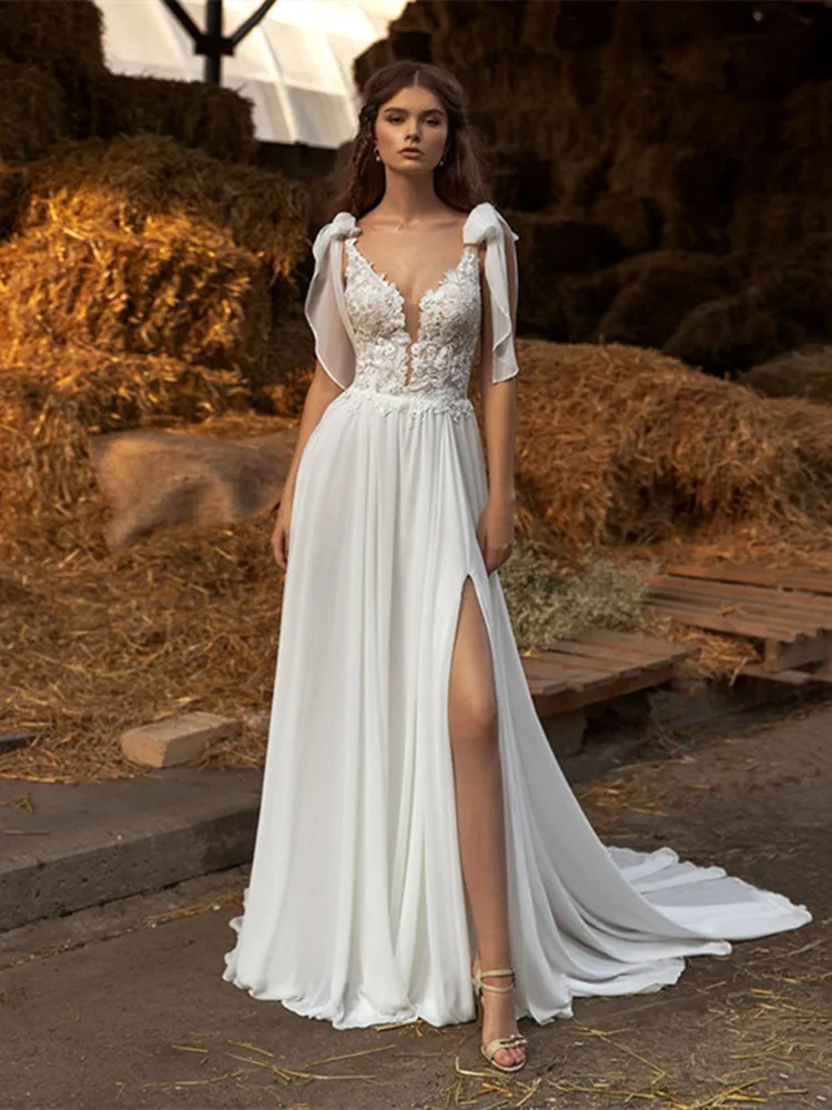White Slit Wedding Dress Chiffon For Women A-Line Lace Appliqued Beach Bridal Gown V-Neck Simple Custom Made Robe De Mariee
White Slit Wedding Dress Chiffon For Women A-Line Lace Appliqued Beach Bridal Gown V-Neck Simple Custom Made Robe De Mariee