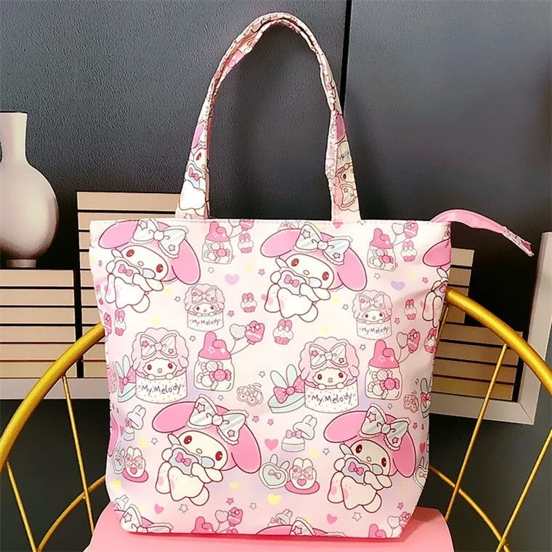 Симпатичный Ланч-бокс Hello Kitty Melody, Женская Студенческая сумка из водоотталкивающей ткани на молнии
Симпатичный Ланч-бокс Hello Kitty Melody, Женская Студенческая сумка из водоотталкивающей ткани на молнии