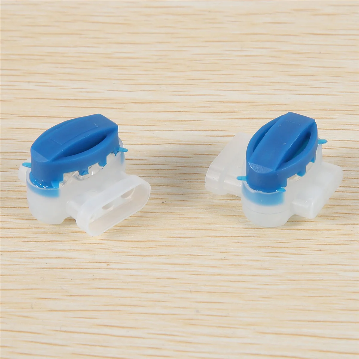 20Pcs Waterproof Wire Connector Crimp Gel Filling Robot Lawn Mower Outdoor Garden Irrigation Application
20Pcs Waterproof Wire Connector Crimp Gel Filling Robot Lawn Mower Outdoor Garden Irrigation Application