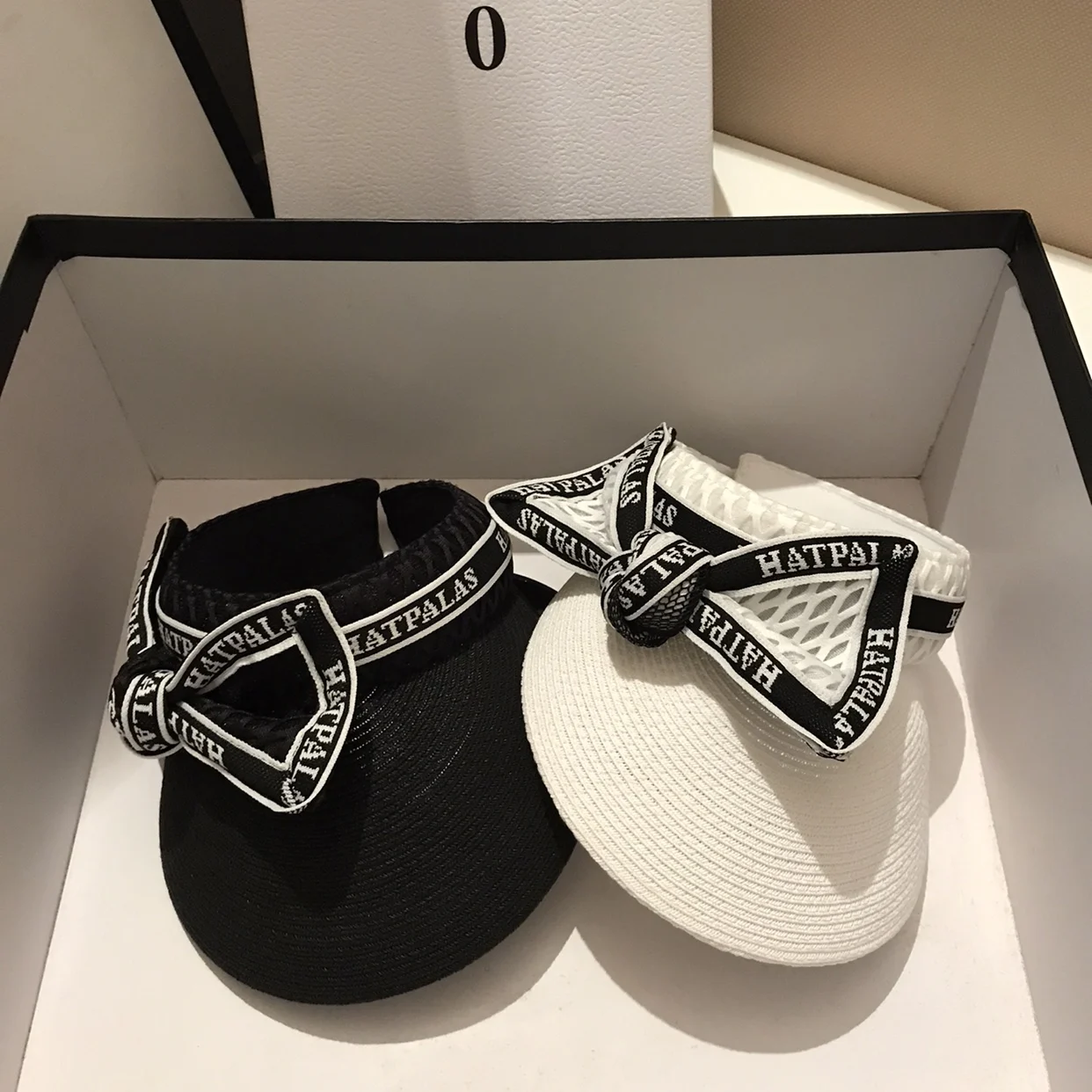 Golf Hat for Women Summer UV Protection Sun Protection Hat Weaving, Riding, Headless Sun Hat Tide
Golf Hat for Women Summer UV Protection Sun Protection Hat Weaving, Riding, Headless Sun Hat Tide