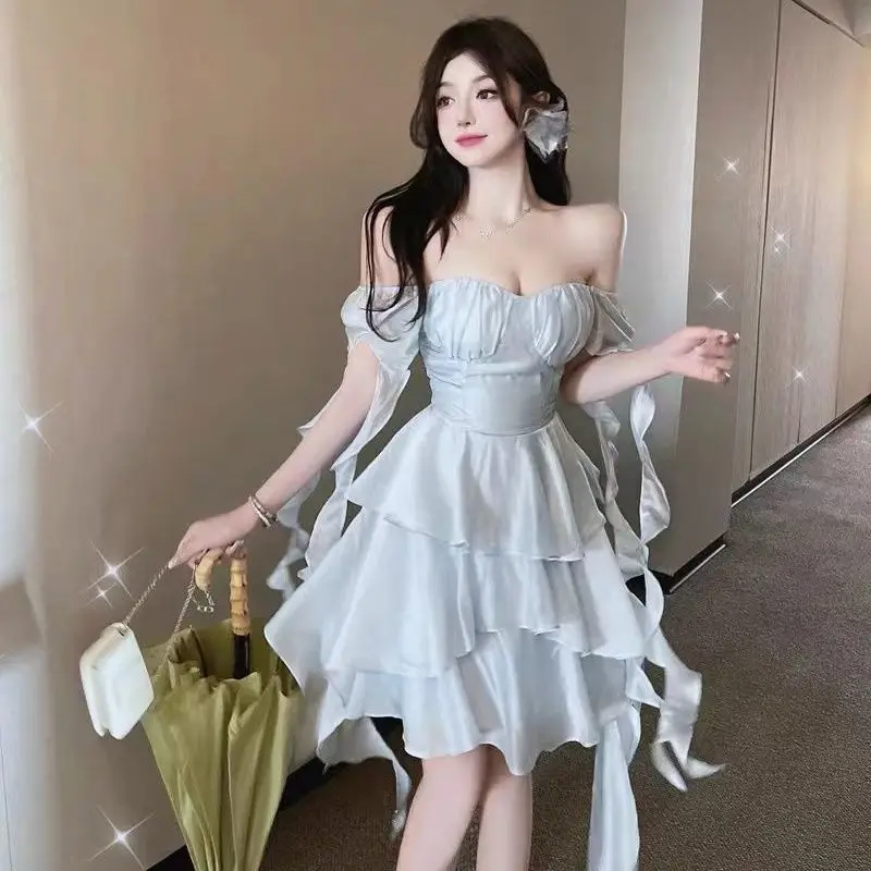 Retro Gentle Ribbons Chiffon Ruffles Dress Puff Sleeves Square Collar Streamers Irregular Cake A-Line Skirt Dress Fairy Vestidos
Retro Gentle Ribbons Chiffon Ruffles Dress Puff Sleeves Square Collar Streamers Irregular Cake A-Line Skirt Dress Fairy Vestidos