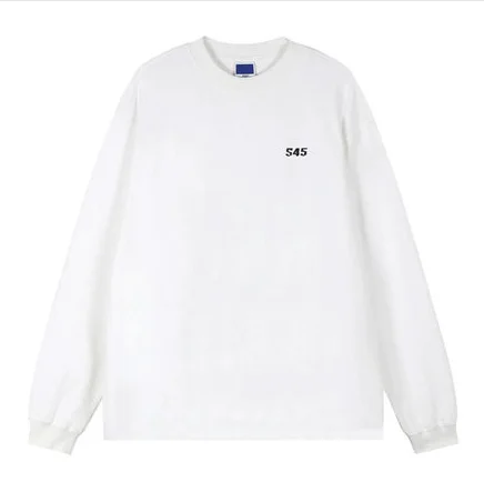 A The same basic long-sleeved T-shirt women's loose short-sleeved bottoming shirt
A The same basic long-sleeved T-shirt women's loose short-sleeved bottoming shirt