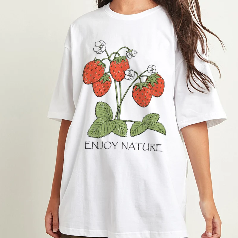 Strawberry Garden T Shirt Vintage Botanical Prints Oversized T-Shirt Women Cute Aesthetic Tops Graphic Tees Cottagecore Clothes
Strawberry Garden T Shirt Vintage Botanical Prints Oversized T-Shirt Women Cute Aesthetic Tops Graphic Tees Cottagecore Clothes