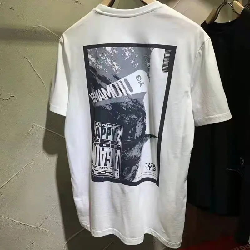 Y-3 Yamamoto Poster Printed Casual Short Sleeve T-shirt Geminate Men And Women Couples Tee
Y-3 Yamamoto Poster Printed Casual Short Sleeve T-shirt Geminate Men And Women Couples Tee