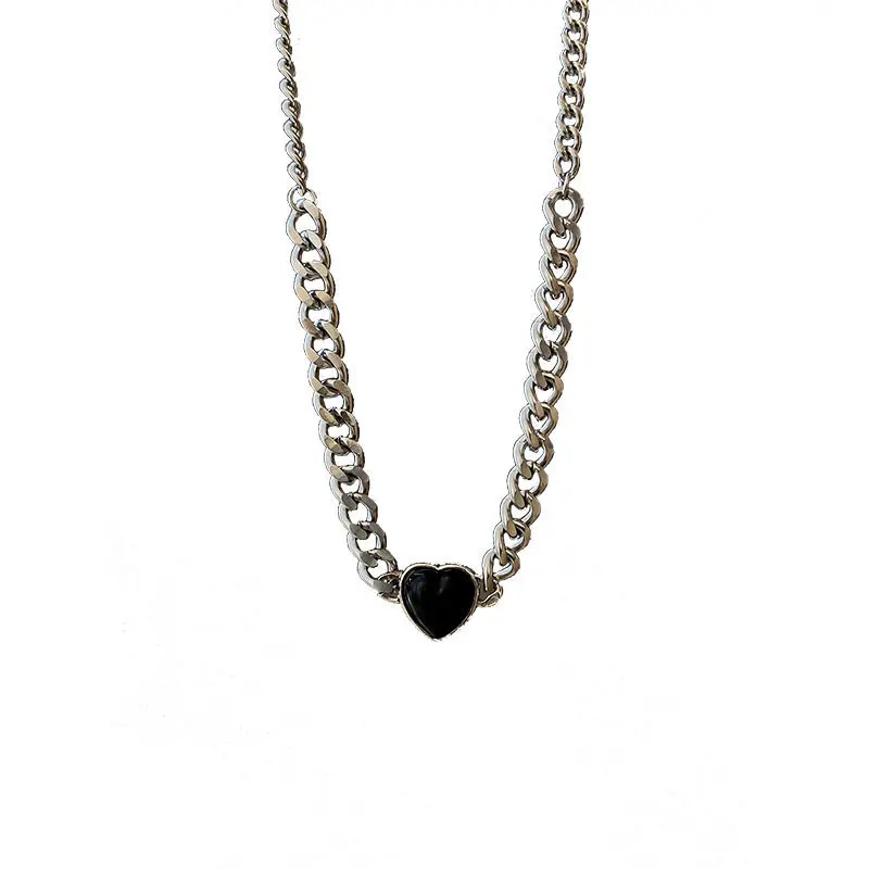 2022 New Necklace Korea Black Love Necklace Female Retro Personality Clavicle Temperament Joker Cold Wind Neck Chain
2022 New Necklace Korea Black Love Necklace Female Retro Personality Clavicle Temperament Joker Cold Wind Neck Chain