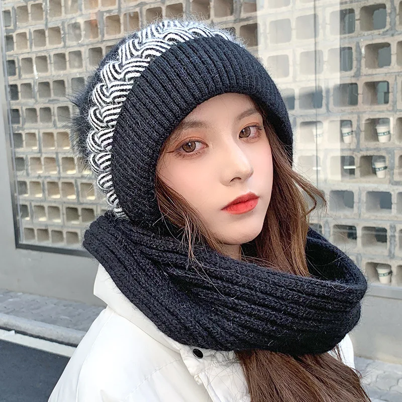Wool autumn and winter all-match Korean version of the tide warm knitted hat plus velvet thickened hat and scarf all-in-one hat
Wool autumn and winter all-match Korean version of the tide warm knitted hat plus velvet thickened hat and scarf all-in-one hat