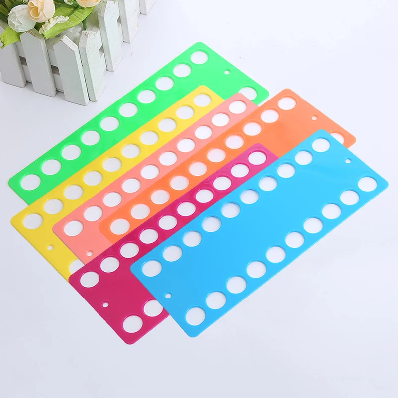 1PC Cross Stitch Embroidery Thread Organizer Large Round Hole Sewing Line Holder DIY Plastic Thickening Splitter Accessories
1PC Cross Stitch Embroidery Thread Organizer Large Round Hole Sewing Line Holder DIY Plastic Thickening Splitter Accessories