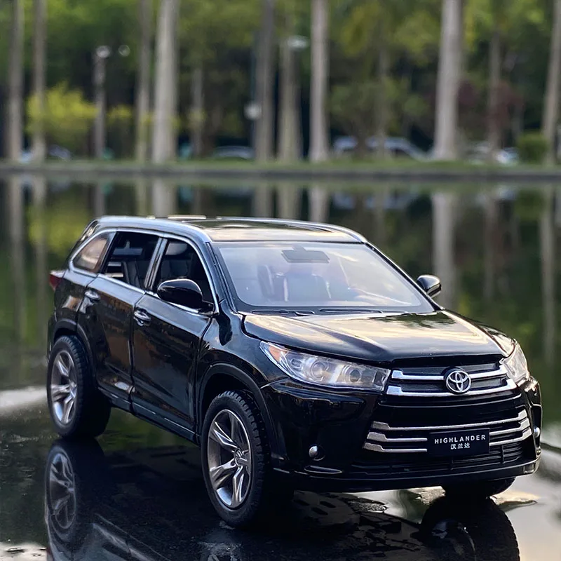 1:32 Toyota Highlander SUV Alloy Car Model Diecasts & Toy Metal Off-road Vehicles Car Model Simulation Collection Kids Gift
1:32 Toyota Highlander SUV Alloy Car Model Diecasts & Toy Metal Off-road Vehicles Car Model Simulation Collection Kids Gift