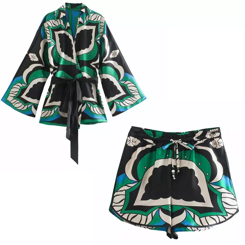 Shorts Suit Woman Summer 2021 Green Print High Waist Short Pants Women Vintage Loose Casual Streetwear Shorts Sets
Shorts Suit Woman Summer 2021 Green Print High Waist Short Pants Women Vintage Loose Casual Streetwear Shorts Sets