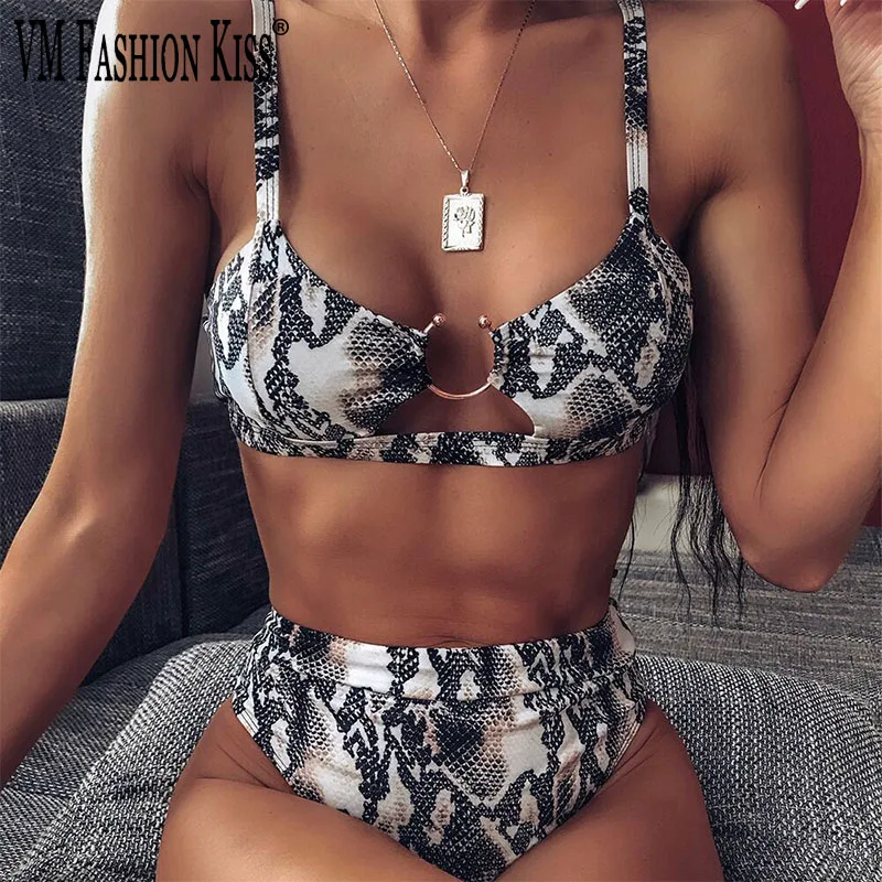 VM FASHION KISS 2022 Summer Leopard Snake Sexy Bikini High Waist Multicolor Bikini New Fashion Print Swimwear
VM FASHION KISS 2022 Summer Leopard Snake Sexy Bikini High Waist Multicolor Bikini New Fashion Print Swimwear