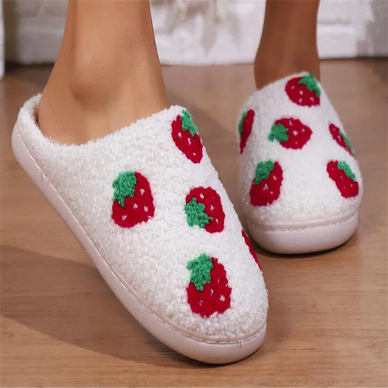 Cartoon Strawberry Winter Warm Cotton Slippers Couple Home Indoor Plush Slippers winter thickened Comfortable anti slip slippers
Cartoon Strawberry Winter Warm Cotton Slippers Couple Home Indoor Plush Slippers winter thickened Comfortable anti slip slippers
