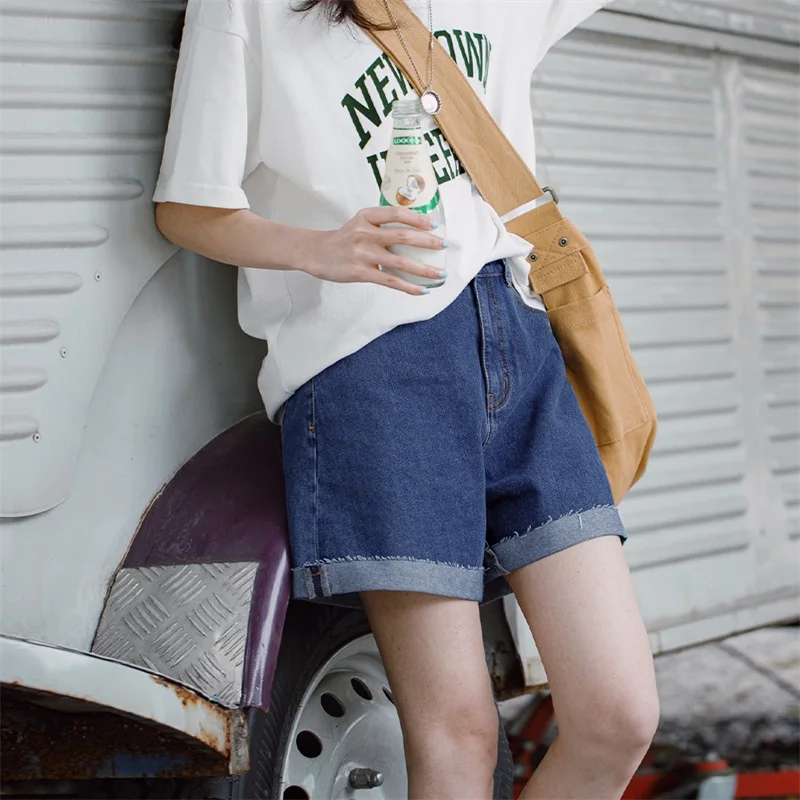 Maden Women's Japanese Washed Denim Shorts Summer Vintage Straight Leg 8.9oz Original Jean Shorts Casual Folded Hem Short Pants
Maden Women's Japanese Washed Denim Shorts Summer Vintage Straight Leg 8.9oz Original Jean Shorts Casual Folded Hem Short Pants