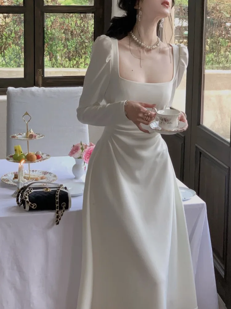 2022 Autumn New Elegant Square Collar Midi Party Dress For Women Long Sleeve Black White Slim Vestidos Female Clothes
2022 Autumn New Elegant Square Collar Midi Party Dress For Women Long Sleeve Black White Slim Vestidos Female Clothes