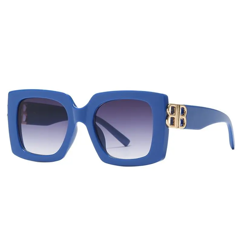 New European And American Street Shooting Star Big Frame Fashion Sunglasses Female B Letter Trend Sunglasses
New European And American Street Shooting Star Big Frame Fashion Sunglasses Female B Letter Trend Sunglasses