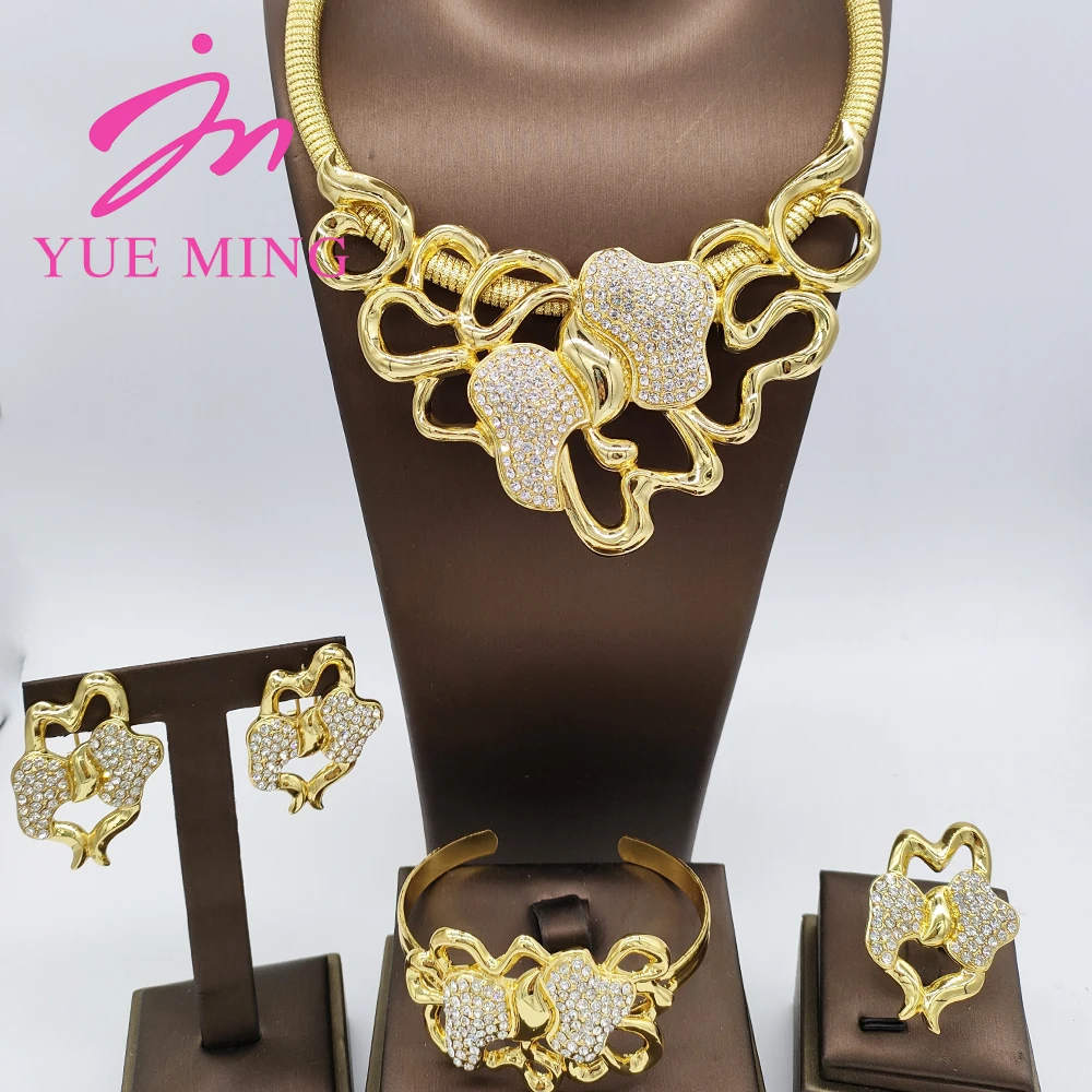 Golden Jewelry Set Woman Large Pendant Newest Italian Necklace Earrings Bracelet Rings Banquet Wedding Party Jewelry Accessories
Golden Jewelry Set Woman Large Pendant Newest Italian Necklace Earrings Bracelet Rings Banquet Wedding Party Jewelry Accessories