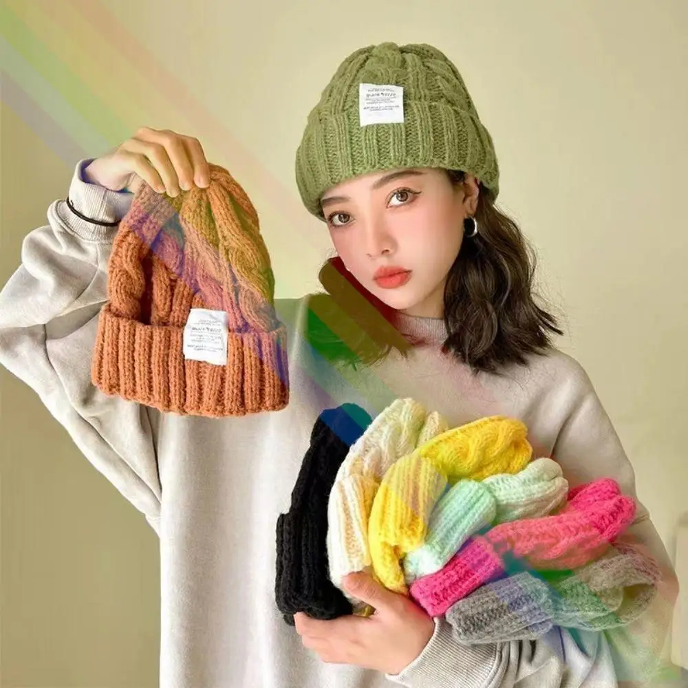 Winter Fashion Wool Hat Men And Women Couples All-match Ear Protection Knitted Hat
Winter Fashion Wool Hat Men And Women Couples All-match Ear Protection Knitted Hat