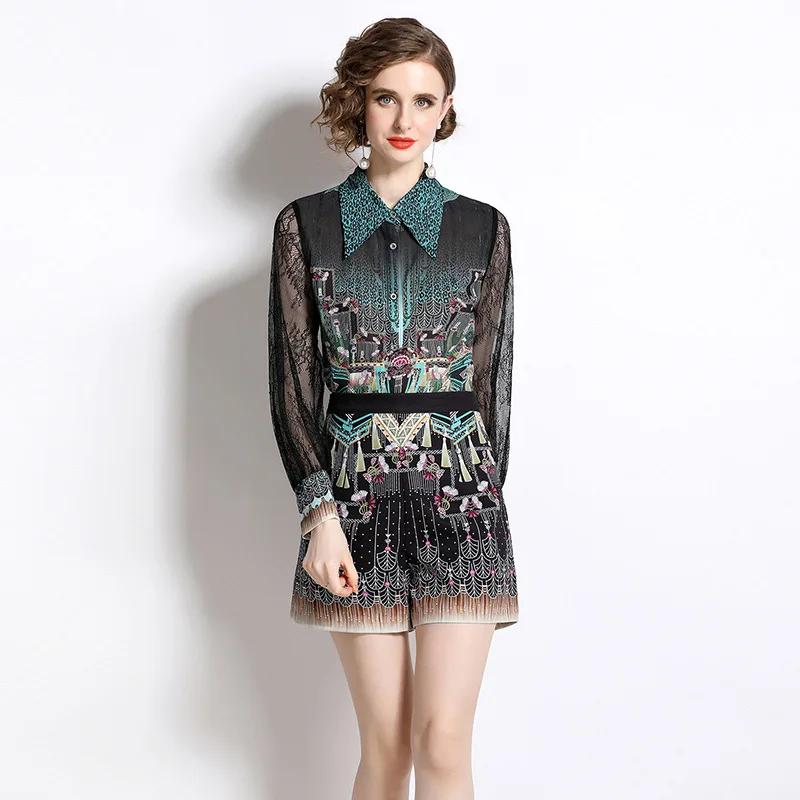 European and American Retro Printed Fashion Lace Collar Stitching Long Sleeve Shirt Shorts Two-piece Suit
European and American Retro Printed Fashion Lace Collar Stitching Long Sleeve Shirt Shorts Two-piece Suit