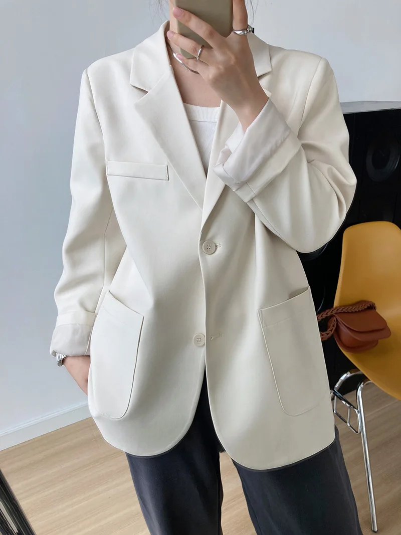 Autumn Korean-style Loose Fit Long Sleeve Suit Jacket for Women - Fashionable Stylish Design with Single-breasted Button Blazer
Autumn Korean-style Loose Fit Long Sleeve Suit Jacket for Women - Fashionable Stylish Design with Single-breasted Button Blazer