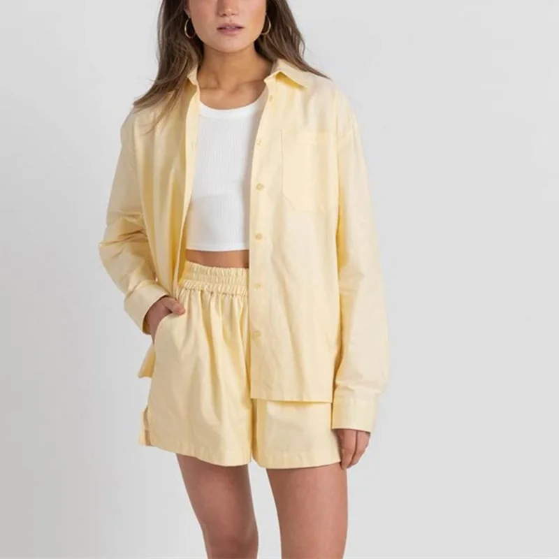 Europe and the United States 2022 women's solid color single-breasted mid-sleeve shirt shorts loose breathable fashion casua
Europe and the United States 2022 women's solid color single-breasted mid-sleeve shirt shorts loose breathable fashion casua