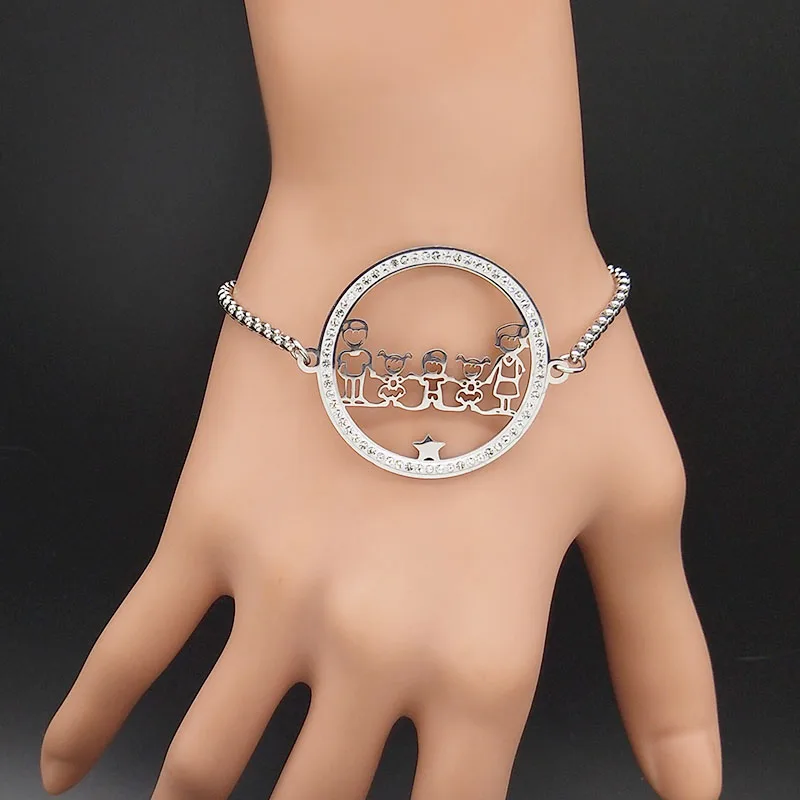 Family Dad Mum Two Son and Daughter Bracelet for Women Crystal Stainless Steel Silver Color Chain Bracelets Jewelry joyas B18S07
Family Dad Mum Two Son and Daughter Bracelet for Women Crystal Stainless Steel Silver Color Chain Bracelets Jewelry joyas B18S07
