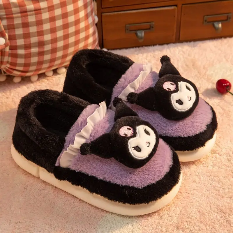 Женские хлопковые тапочки Sanrio, Красивые Зимние шлепанцы Kuromi, теплые домашние Нескользящие шерстяные тапки на толстой подошве
Женские хлопковые тапочки Sanrio, Красивые Зимние шлепанцы Kuromi, теплые домашние Нескользящие шерстяные тапки на толстой подошве
