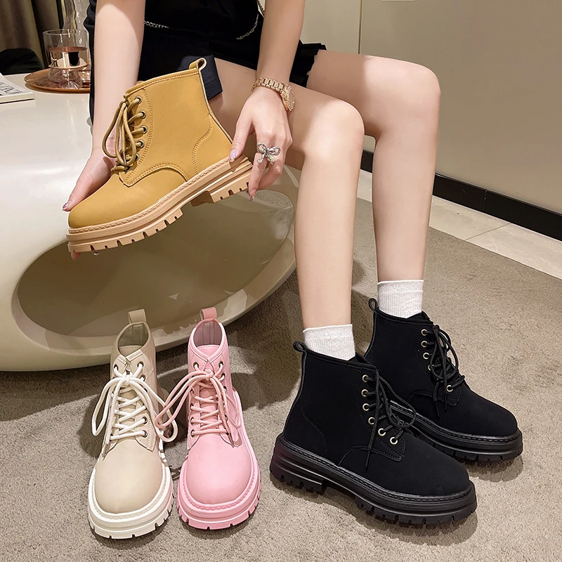 Net Red New Fashion Chelsea Boots Women's Summer Thin Lace Up Fashion Street Motorcycle Short Boots British Style Rhubarb Boots
Net Red New Fashion Chelsea Boots Women's Summer Thin Lace Up Fashion Street Motorcycle Short Boots British Style Rhubarb Boots