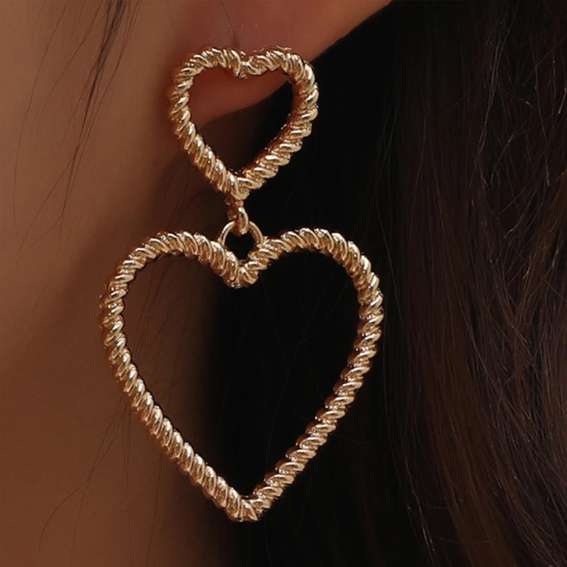 Jewelry 2022 New Ladies Love Earrings Earrings Heart Pendant for Women Luxury Jewelry Accessories Party Gifts wholesale
Jewelry 2022 New Ladies Love Earrings Earrings Heart Pendant for Women Luxury Jewelry Accessories Party Gifts wholesale
