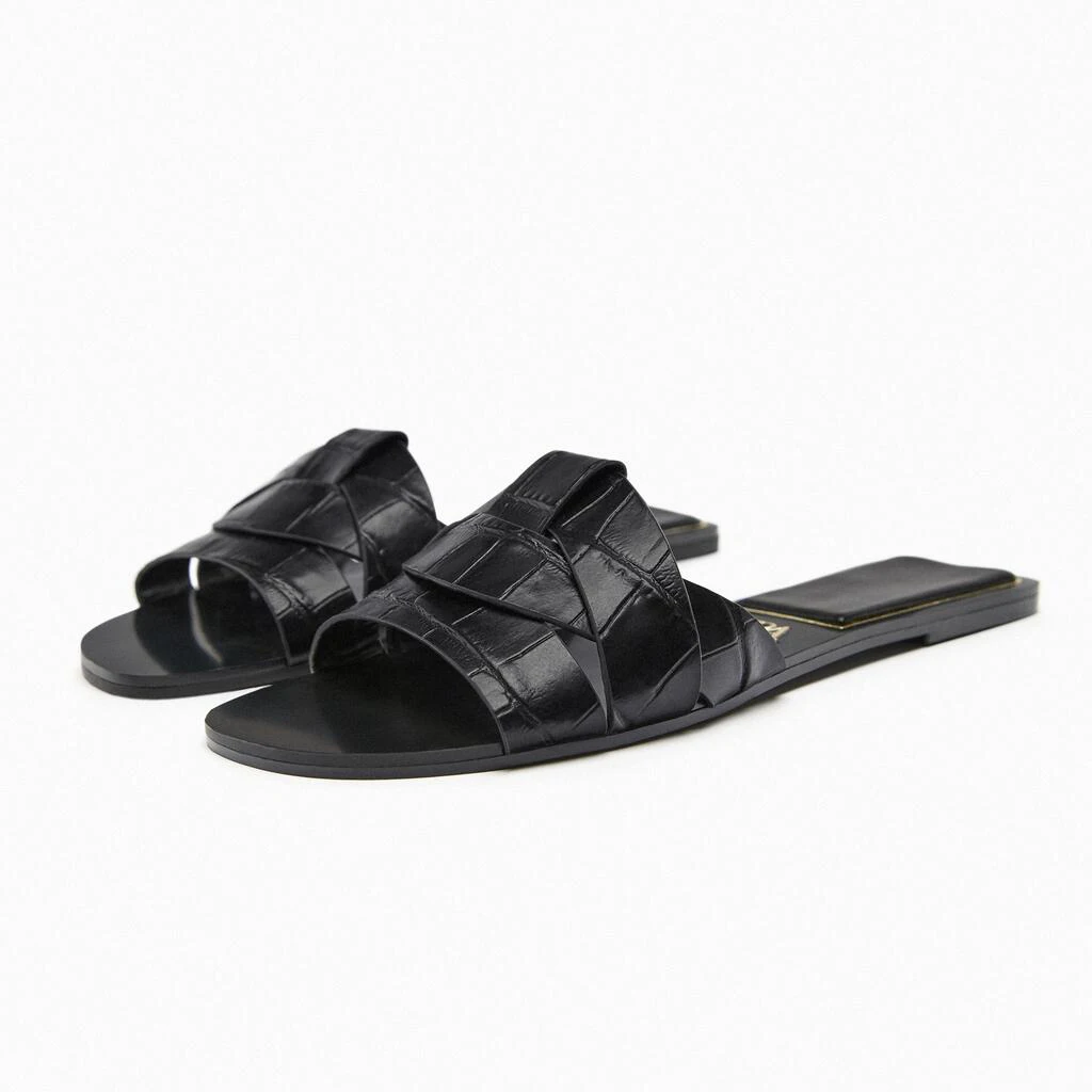 Summer Women's Flat Slippers Sandals Shoes For Woman Open Toe Rear Empty Beach Shoes Luxury Designer Shoes 2023 Flat Sandal
Summer Women's Flat Slippers Sandals Shoes For Woman Open Toe Rear Empty Beach Shoes Luxury Designer Shoes 2023 Flat Sandal