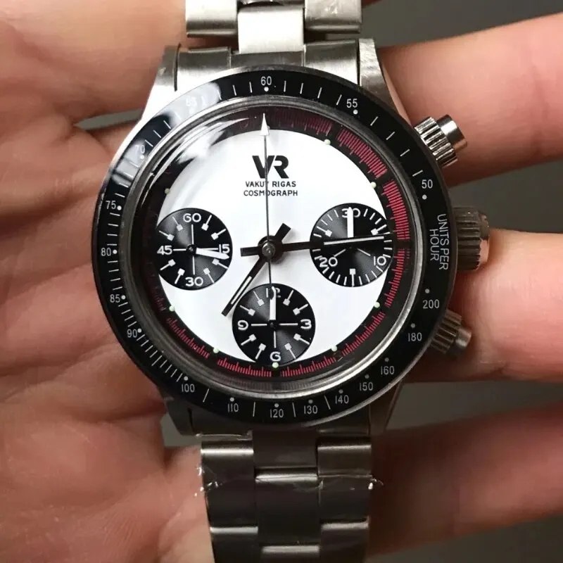 

Men's Automatic Chronograph Watch: Mechanical Panda Design with 7750 Movement - A Retro Diving Timepiece