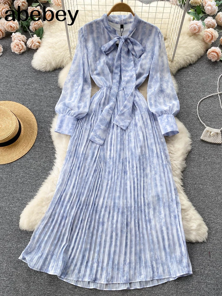Designer Vintage Elegant Bow Collar Ruffles Purple Floral Pleated Midi Dress Women Party Birthday Dresses Chiffon Elbise
Designer Vintage Elegant Bow Collar Ruffles Purple Floral Pleated Midi Dress Women Party Birthday Dresses Chiffon Elbise