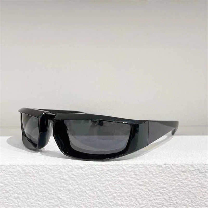 Sunglasses For Women Men Summer 25Y Style Anti-Ultraviolet Retro Plate Full Frame Fashion Glasses Random Box
Sunglasses For Women Men Summer 25Y Style Anti-Ultraviolet Retro Plate Full Frame Fashion Glasses Random Box