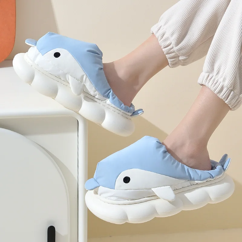 Suihyung/Новинка 2022 года; Зимние плюшевые тапочки; Милые шлепанцы на платформе с изображением дельфина; Мягкие теплые водонепроницаемые домашн...
Suihyung/Новинка 2022 года; Зимние плюшевые тапочки; Милые шлепанцы на платформе с изображением дельфина; Мягкие теплые водонепроницаемые домашн...