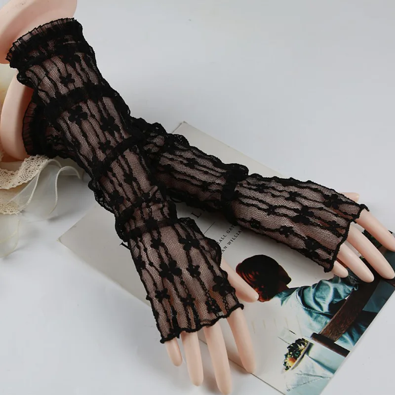 Lace Hollow Mesh Ice Sleeves Ladies Summer Fingerless Cycling Gloves Fashion Thin Breathable Outdoor Sunscreen Arm Sleeves 
Lace Hollow Mesh Ice Sleeves Ladies Summer Fingerless Cycling Gloves Fashion Thin Breathable Outdoor Sunscreen Arm Sleeves
