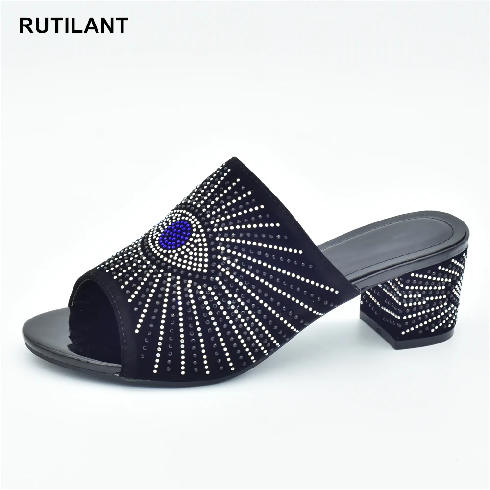 New Arrival Wedding Shoes Bride Black Formal Shoes for Women Elegant Women Party Pumps Decorated with Rhinestone Luxury Shoes
New Arrival Wedding Shoes Bride Black Formal Shoes for Women Elegant Women Party Pumps Decorated with Rhinestone Luxury Shoes