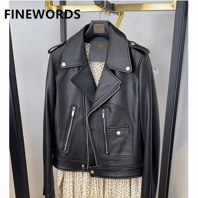 Куртка FINEWORDS винтажная черная из искусственной кожи, Женская Корейская Повседневная кожаная куртка в стиле стимпанк, зимние мотоциклетные ...
Куртка FINEWORDS винтажная черная из искусственной кожи, Женская Корейская Повседневная кожаная куртка в стиле стимпанк, зимние мотоциклетные ...