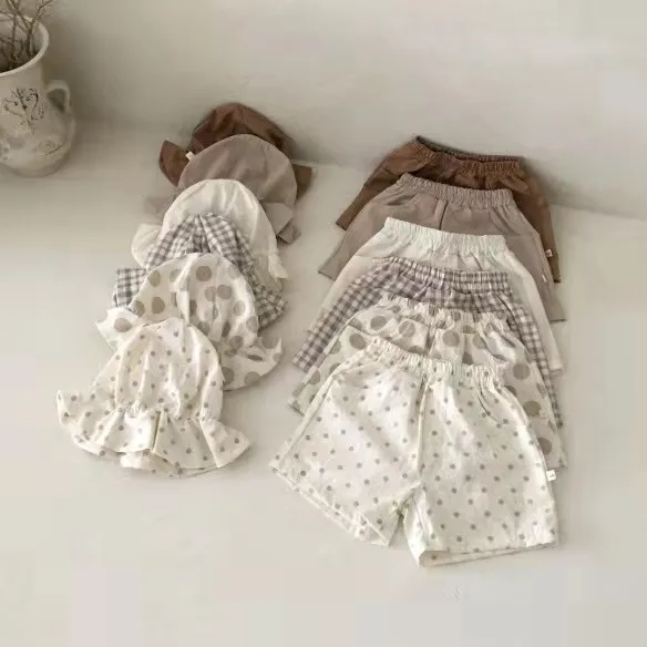 New summer style Korean version of baby children's clothing summer cotton and linen casual shorts for boys and girls thin
New summer style Korean version of baby children's clothing summer cotton and linen casual shorts for boys and girls thin