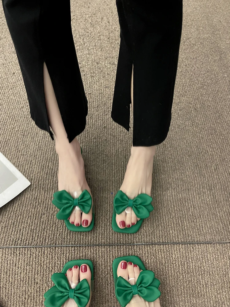 Female Shoes Slippers Flat Slides Med Fashion Square heel Platform 2022 Luxury Summer Block Soft Hoof Heels Rubber PU Retro
Female Shoes Slippers Flat Slides Med Fashion Square heel Platform 2022 Luxury Summer Block Soft Hoof Heels Rubber PU Retro