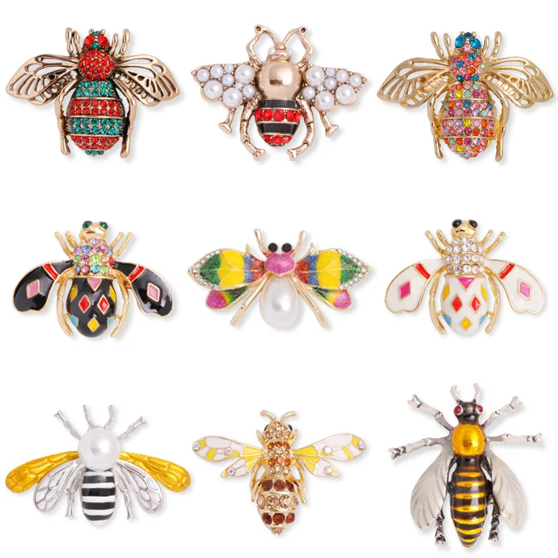 9 Pack Rhinestone Pearl Bee Brooch Pins Honey Bee Pendant Brooch for Women Fashion Crystal Insect Pins Fashion Accessories Gift
9 Pack Rhinestone Pearl Bee Brooch Pins Honey Bee Pendant Brooch for Women Fashion Crystal Insect Pins Fashion Accessories Gift